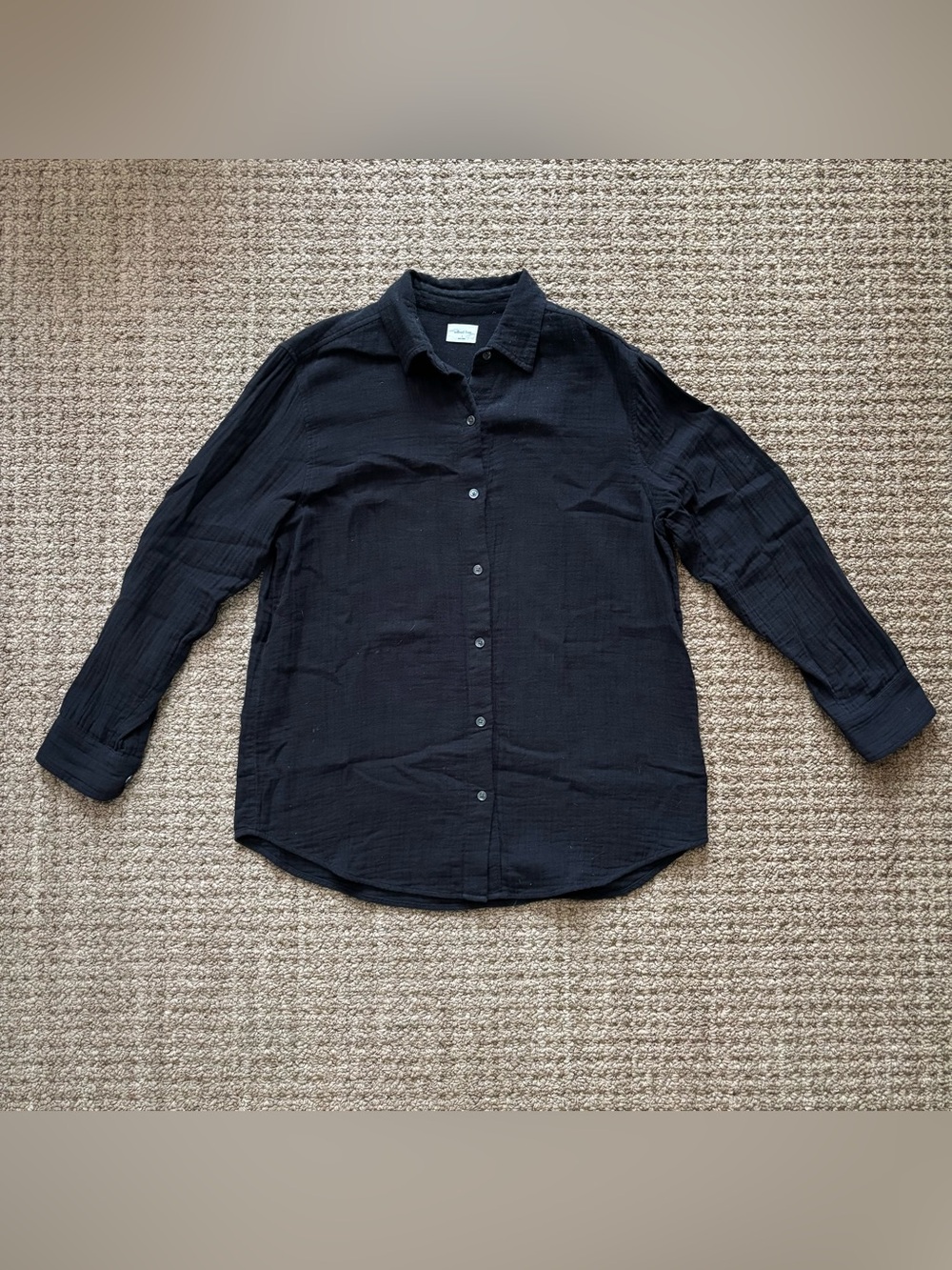Aritzia Black Muslin Button-up S